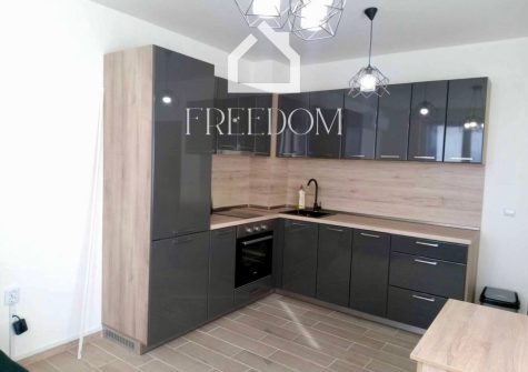 Нов обзаведен двустаен апартамент с паркомясто Варна, Пчелина 125 000€
