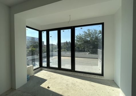 ПРОДАВА 2-СТАЕН АПАРТАМЕНТ, БРИЗ, ВАРНА